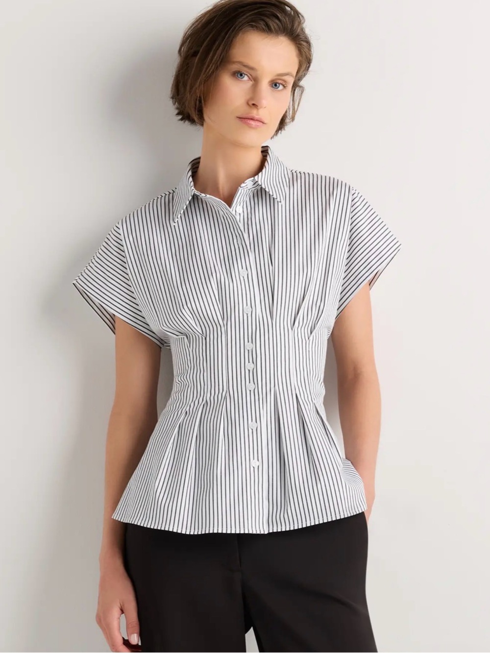 Quince Black & White Striped Short-Sleeve Button Down Shirt